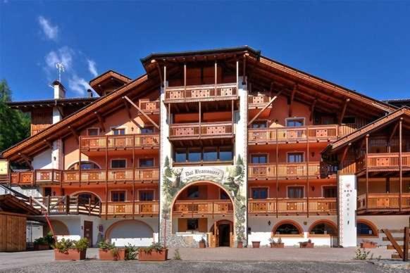 Hotel Dal Bracconiere Folgarida Kültér fotó
